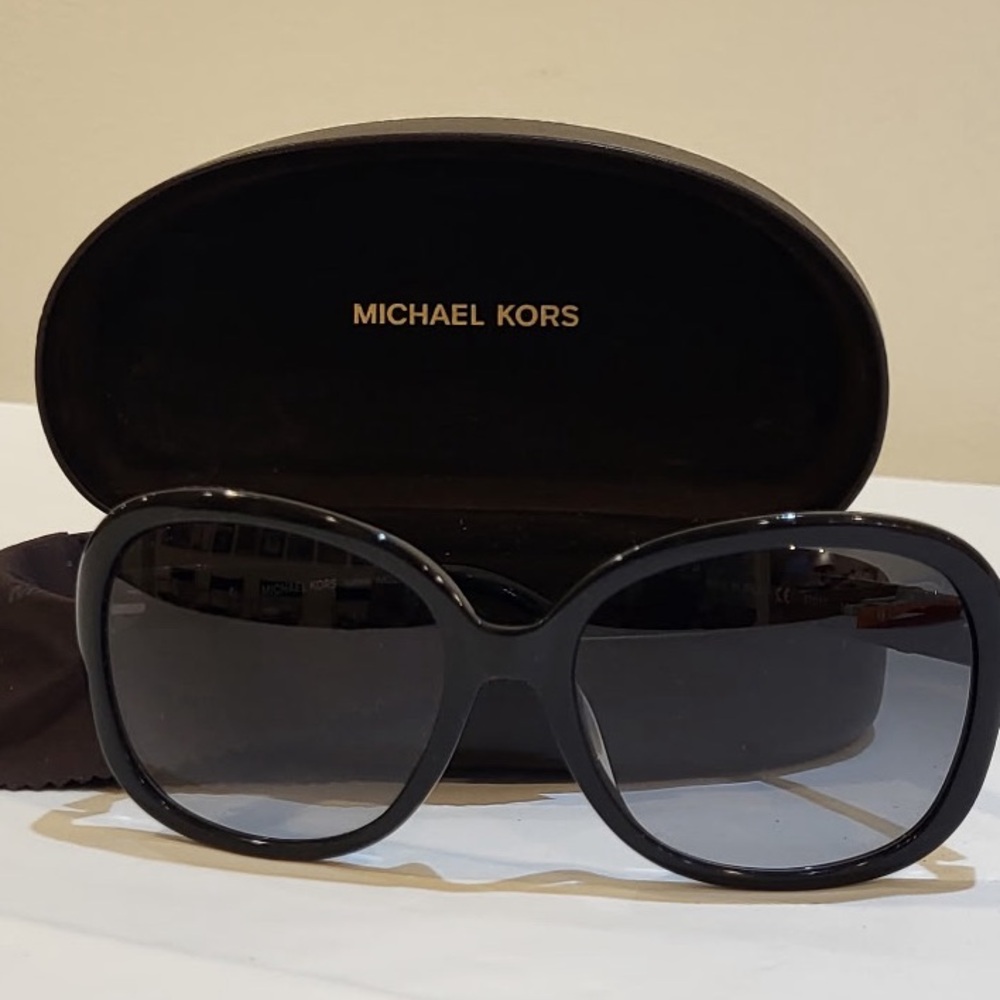 MICHEAL KORS Isabelle women's black and rhinestone sunglasses MKS298